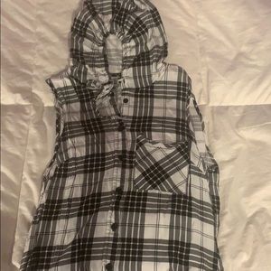 Black n white plaid sleeveless hoodie